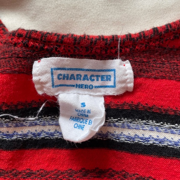 Beautiful Red tank top - Picture 2 of 2